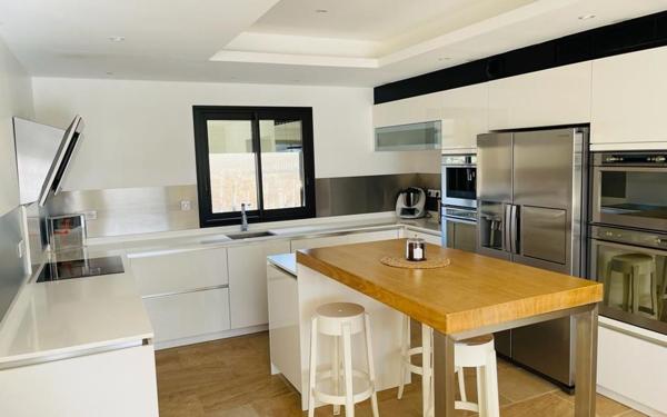 Maison à vendre    5 pièces •  Brugairolles