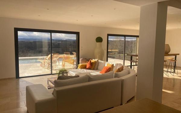 Maison à vendre    5 pièces •  Brugairolles