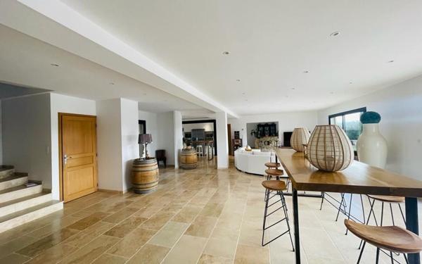 Maison à vendre    5 pièces •  Brugairolles