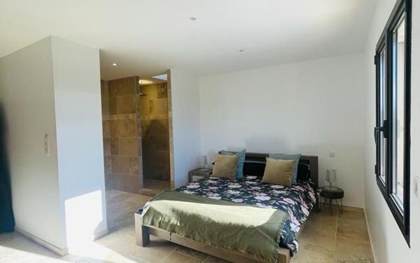 Maison à vendre    5 pièces •  Brugairolles