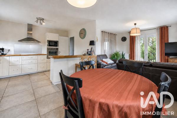 Maison à vendre 4 pièces 81,9 m² Coutras