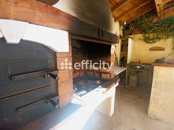 Maison
         9 pièces
        - 215 m² 399 000 € *