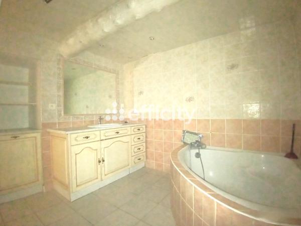 Maison
         9 pièces
        - 215 m² 399 000 € *