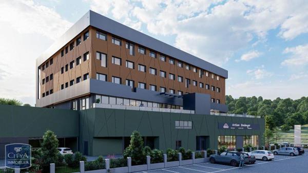 Local professionnel à vendre 120.12m²