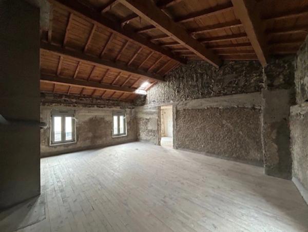 ENNEZAT centre maison à terminer de 210 m2
