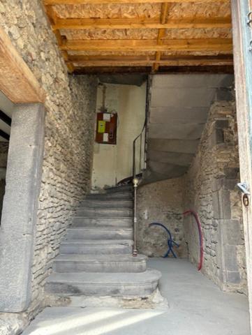 ENNEZAT centre maison à terminer de 210 m2