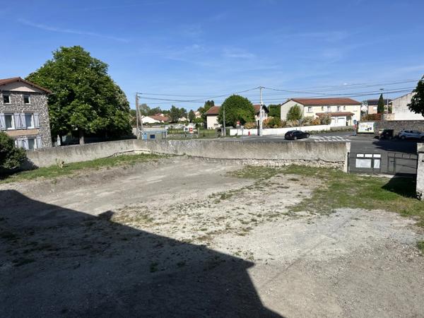 ENNEZAT centre maison à terminer de 210 m2