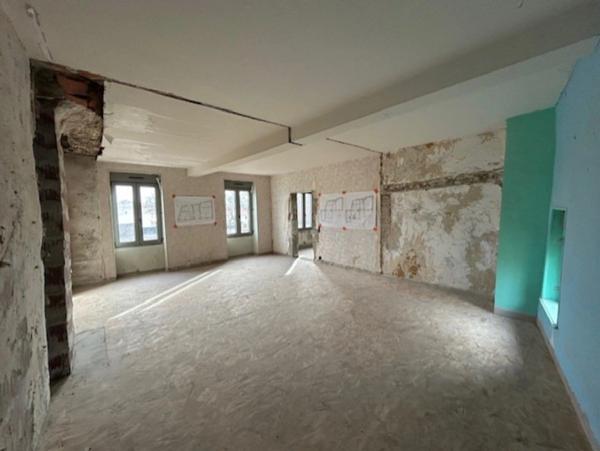 ENNEZAT centre maison à terminer de 210 m2
