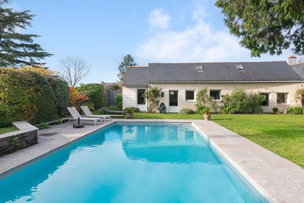 Maison Le Plessis Grammoire 5 pièce(s) 190 m2