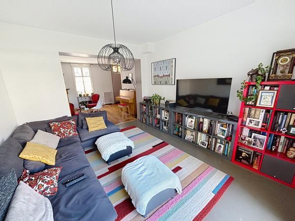À vendre - Maison ancienne, 8 pièces située à Tours (37000)