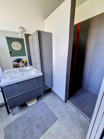 À vendre - Maison ancienne, 8 pièces située à Tours (37000)