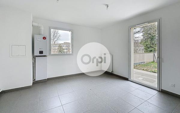 Appartement à vendre    2 pièces • 43 m2 Charly