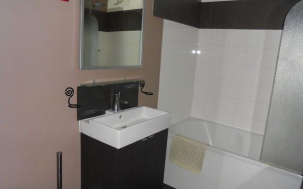 Maison à louer    4 pièces •  Presles-et-Thierny