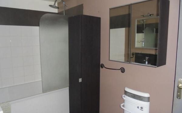 Maison à louer    4 pièces •  Presles-et-Thierny