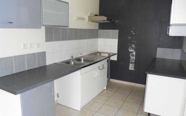 Maison à louer    4 pièces •  Presles-et-Thierny