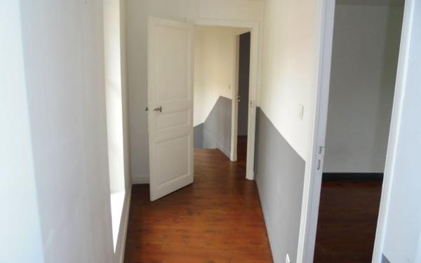 Maison à louer    4 pièces •  Presles-et-Thierny