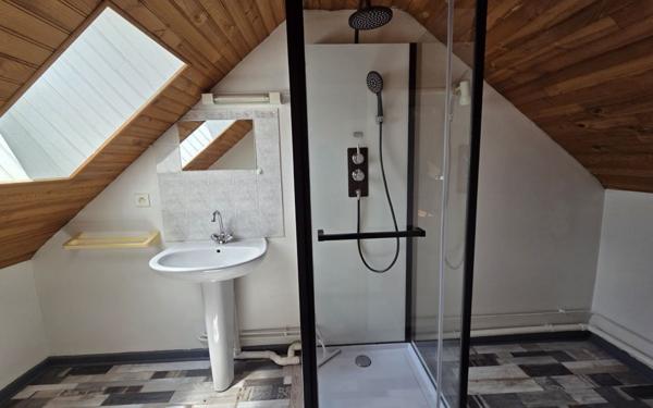 Immeuble à vendre    4 pièces • 78 m2 Badaroux