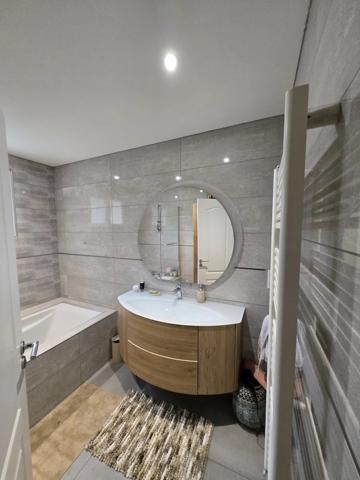 Maison 4 chambres avec garage et terrain clos