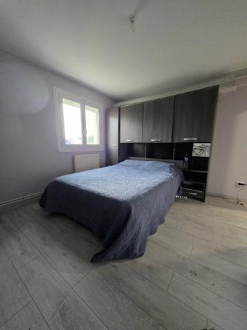 Maison 4 chambres avec garage et terrain clos