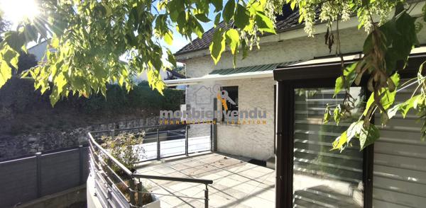 Maison en pierre, poutres, cantou - prête à vivre