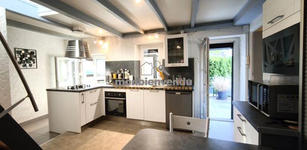Maison en pierre, poutres, cantou - prête à vivre