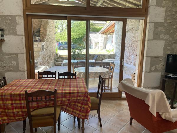 Propriété de charme à flanc de colline avec logements indépendants et vues imprenables