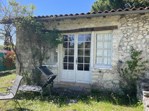 Propriété de charme à flanc de colline avec logements indépendants et vues imprenables