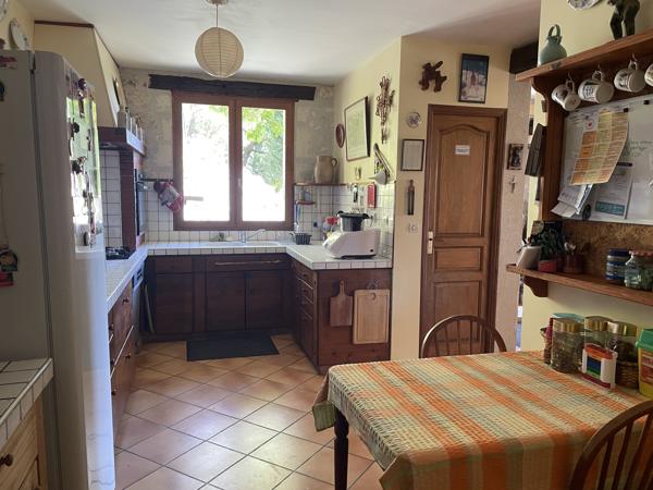 Propriété de charme à flanc de colline avec logements indépendants et vues imprenables