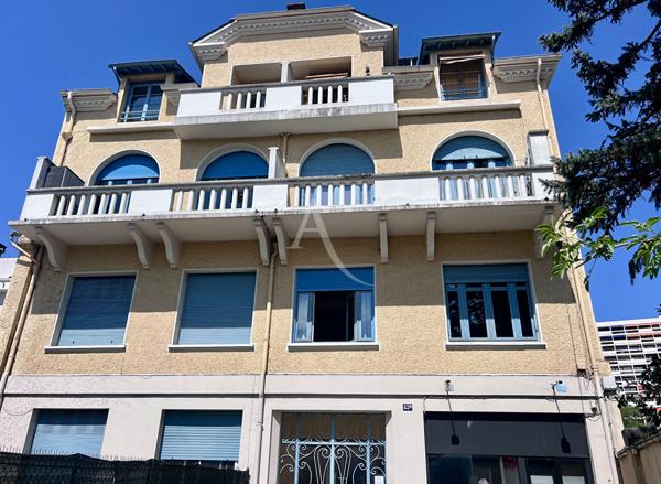 Spécial investisseur loft centre ville Pau 9 pièces