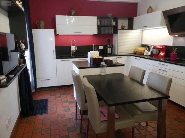 Maison à vendre à Romorantin-Lanthenay dans le Loir-et-Cher (41200), ref : 41036/2834   
Proche centre-ville, lycées et collège