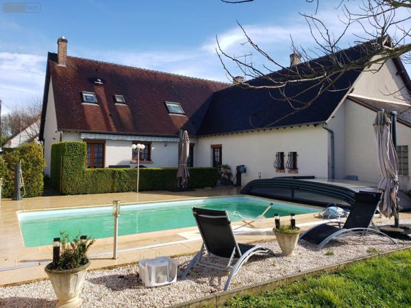 Maison à vendre à Romorantin-Lanthenay dans le Loir-et-Cher (41200), ref : 41036/2834   
Proche centre-ville, lycées et collège