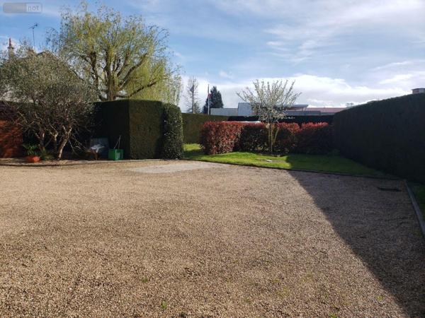 Maison à vendre à Romorantin-Lanthenay dans le Loir-et-Cher (41200), ref : 41036/2834   
Proche centre-ville, lycées et collège