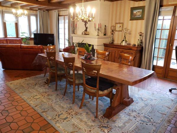 Maison à vendre à Romorantin-Lanthenay dans le Loir-et-Cher (41200), ref : 41036/2834   
Proche centre-ville, lycées et collège