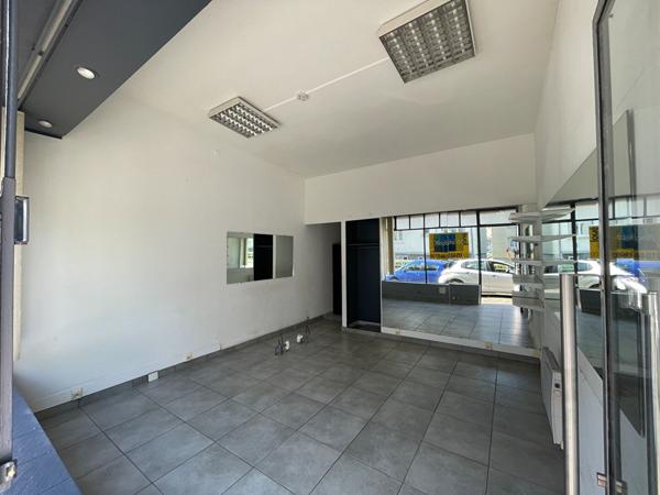 Location local commercial près de TARBES - 2 pièce(s) - 23 m² - 380 €/mois