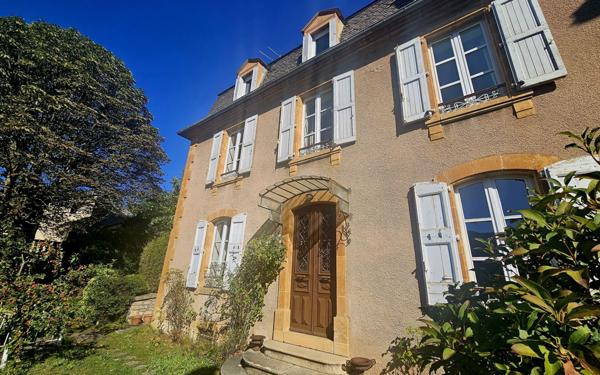 Maison à vendre    11 pièces •  Mende