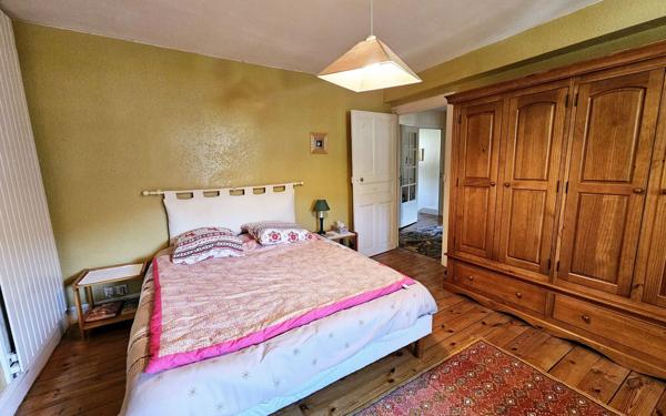 Maison à vendre    11 pièces •  Mende