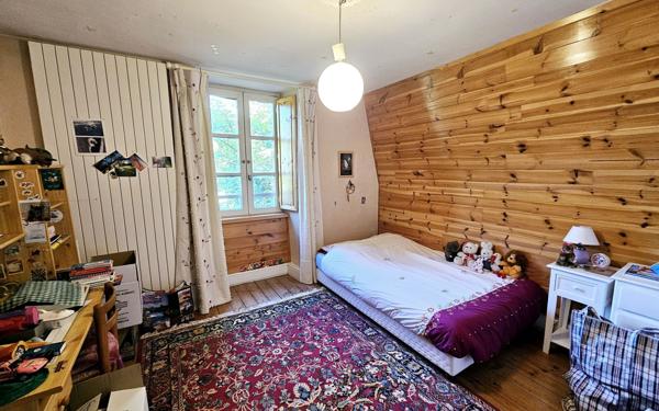 Maison à vendre    11 pièces •  Mende