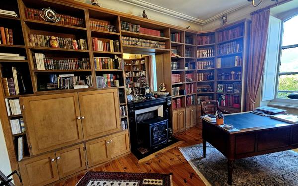 Maison à vendre    11 pièces •  Mende