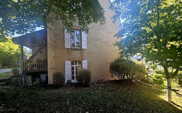 Maison à vendre    11 pièces •  Mende