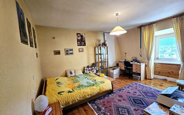 Maison à vendre    11 pièces •  Mende