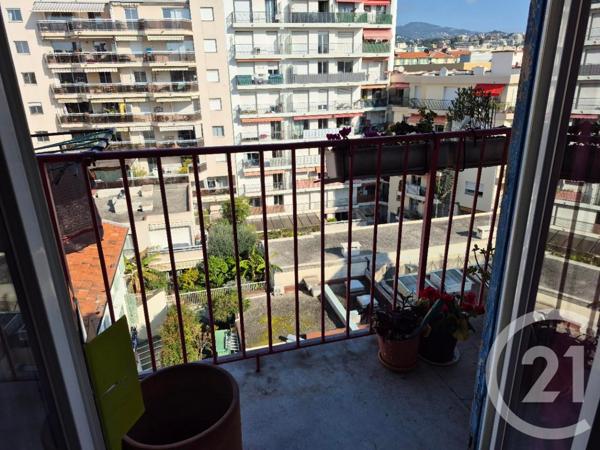 Appartement F1 à vendre  1 pièce - 28,35 m2 NICE - 06