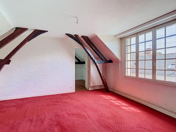 Maison ancienne Savennières de 180 m², 4 chambres
