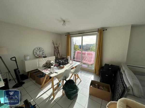Appartement à louer 2 pièces 51.2m² Poitiers (86000)