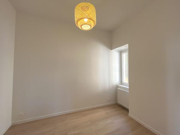 Appartement T4 entièrement rénové - CENTRE VILLE