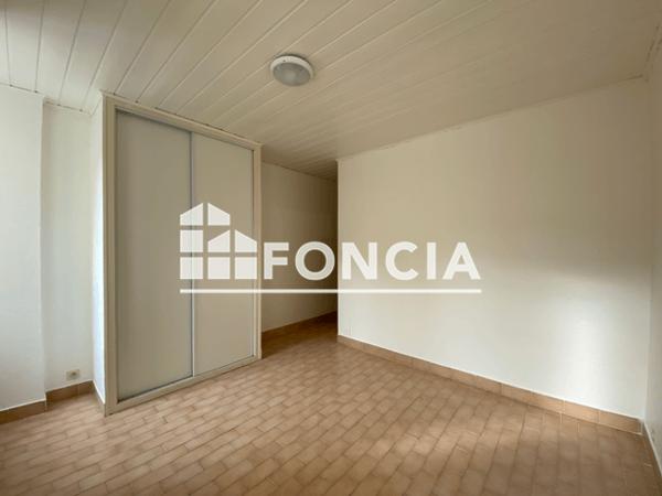 Location Studio 25.7 m² - 112 rue Battant Besancon 25000