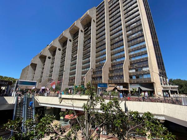 À vendre - Parking sécurisé dans "Le Triangle", en plein centre-ville