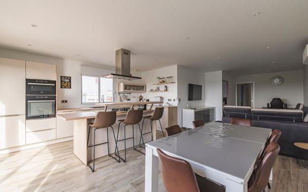 Appartement à vendre    5 pièces • 127 m2 Bétheny