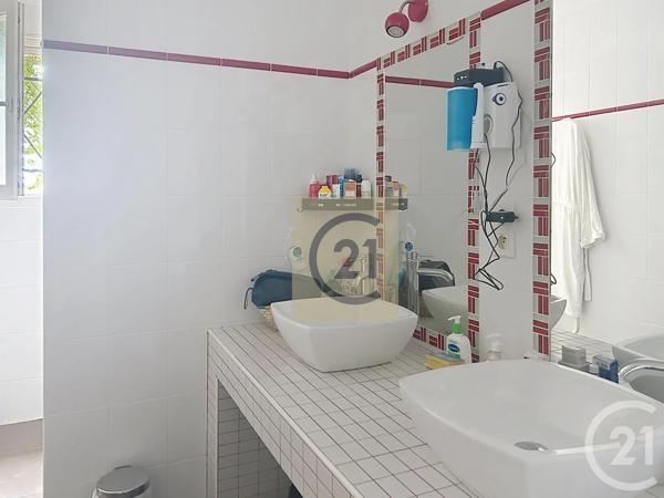 Maison à vendre  5 pièces - 163,35 m 2   CERET  - 66