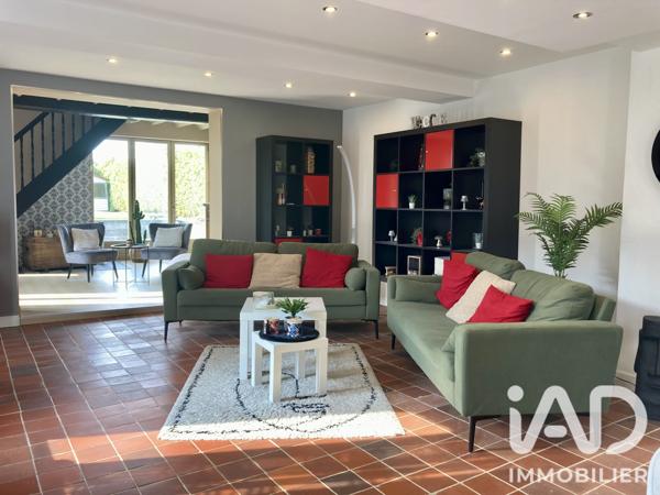 Maison à vendre 5 pièces 127 m² Saint-Amand-les-Eaux
