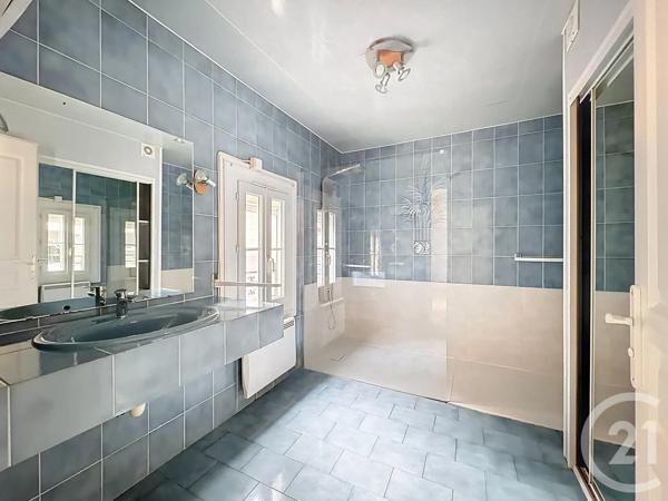 Appartement T4 à vendre  4 pièces - 89,55 m 2   AGDE  - 34